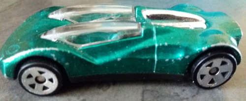 1999 1/64 McDonalds Hot Wheels Metallic Green Die Cast Double Cross Car