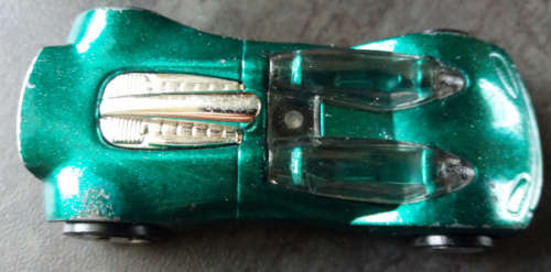 1999 1/64 McDonalds Hot Wheels Metallic Green Die Cast Double Cross Car