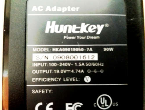 Huntkey 90W ES Notebook power adapter with power cord and plug