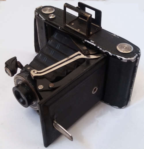 ZEISS IKON folding camera model Bob 510/2 Nettar-Anastigmat Lens 1:7.7 F10.5 cm circa 1934
