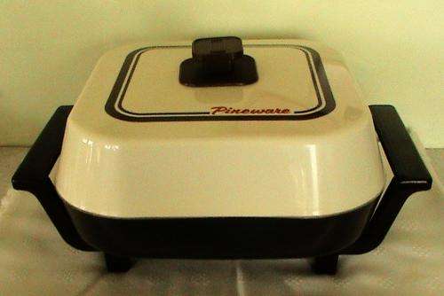 PINEWARE square electric fry pan with control