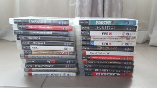 **PS3 Console Great Condition + 24 Games + 3 Controllers**