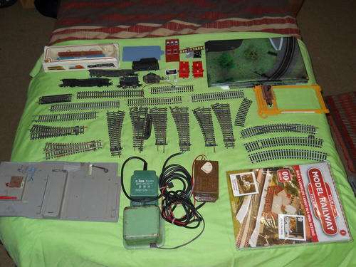 Model Trains- NON WORKING- Perfect for spare parts!