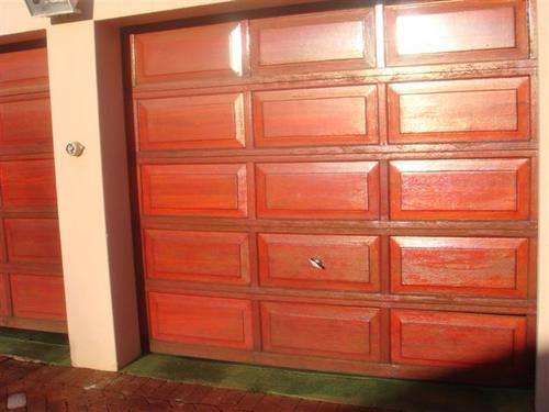 Single wooden garage doors with motor