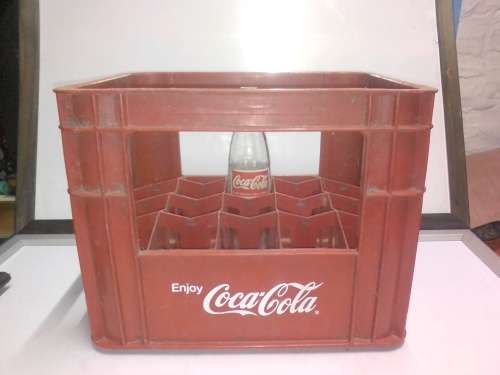 THE OLD 500ML COCA COLA BOTTLE PLASTIC CRATE - TAKES 20 X 500ML BOTTLES