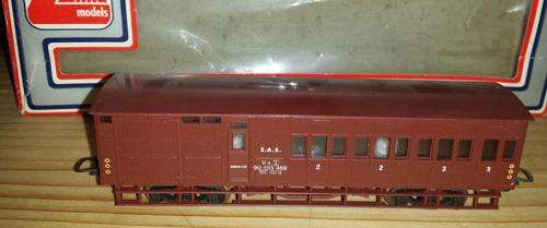 Lima SAR Conductors Wagon V8