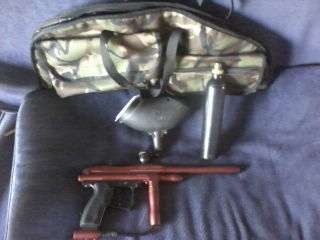 Spyder Sonix Paintball Gun, Gas Canister, Paintball Mag and Camo Carry Bag