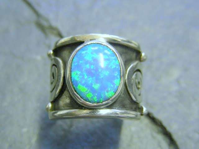 ***R1350*** Handmade solid 925 Sterling Silver Opal ring