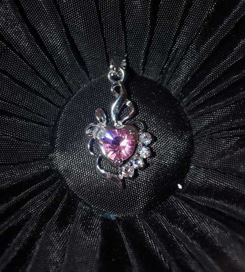 STUNNING PINK HEART TOPAZ SILVER PENDANT. LOVELY!