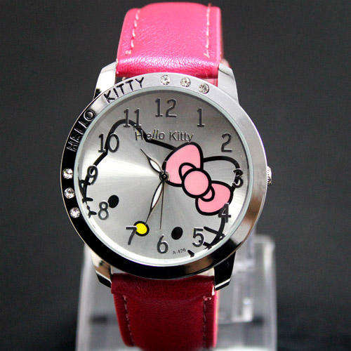 GORGEOUS HELLO KITTY LADIES QUARTZ WATCH. THIS IS A MUST HAVE!!!!!