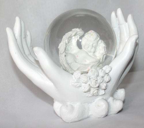 BEAUTIFUL ANGEL HANDS GLITTER WATER GLOBE