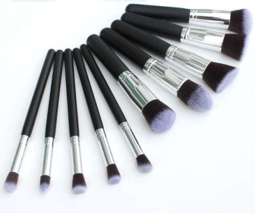 10 Piece Silver Kabuki Makeup Brush Set