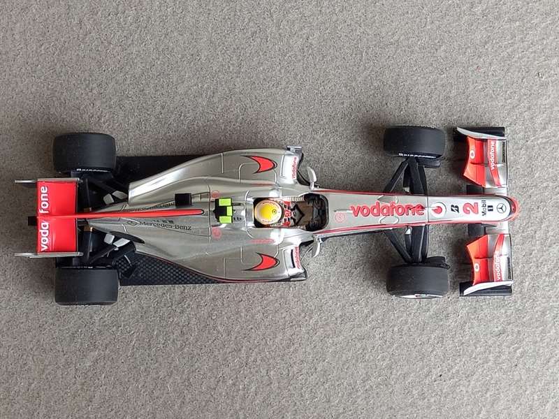 McLaren MP4-25 Hamiltion 2010 - Minichamps 1/18
