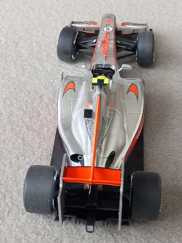 McLaren MP4-25 Hamiltion 2010 - Minichamps 1/18