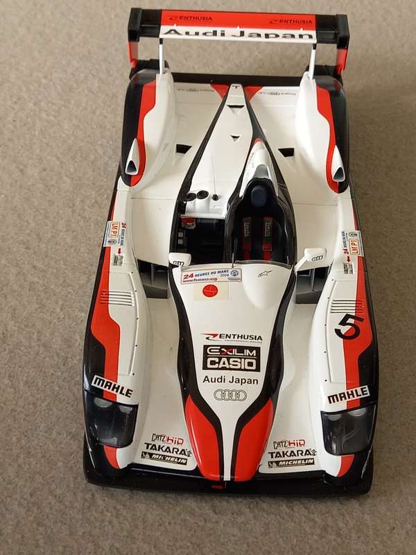 Audi R8 Le Mans winner 2004 Spark 1/18