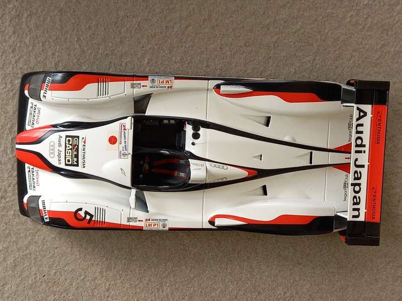 Audi R8 Le Mans winner 2004 Spark 1/18