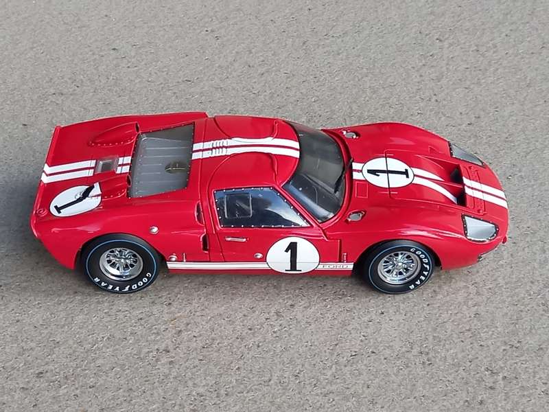 Ford GT40 Mk2 - Le Mans winner - Shelby Collectibles 1/18