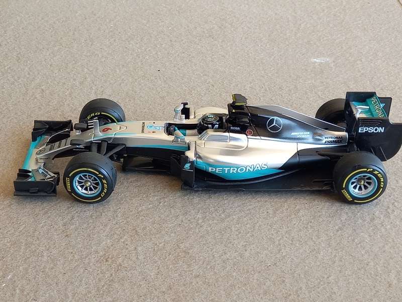 Mercedes W07 - Rosberg World Champion 2016 - Bburago 1/18