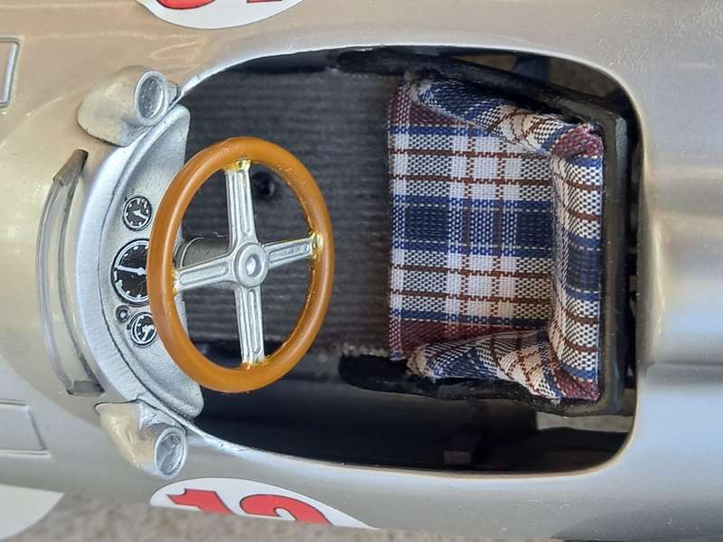 Mercedes W196 Silver Arrow - 1954/55 World Champions - CMC 1/18
