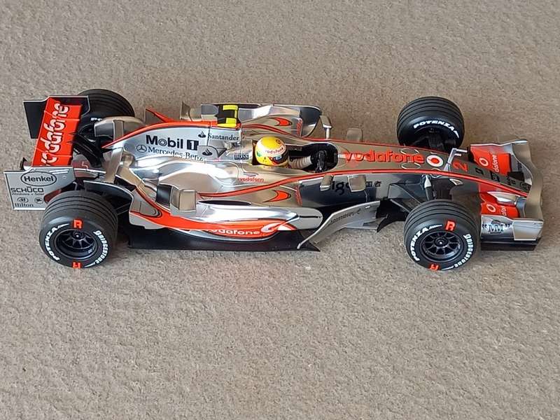 McLaren MP4-22 - 2007 - Hamilton First win Canada - Limited edition - Minichamps 1/18