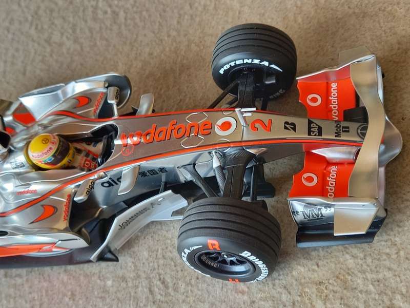 McLaren MP4-22 - 2007 - Hamilton First win Canada - Limited edition - Minichamps 1/18