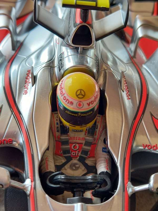 McLaren MP4-22 - 2007 - Hamilton First win Canada - Limited edition - Minichamps 1/18