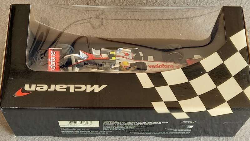 McLaren MP4-22 - 2007 - Hamilton First win Canada - Limited edition - Minichamps 1/18