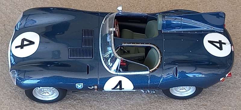 Jaguar D-type - winner Le Mans 1956 - CMR 1/18