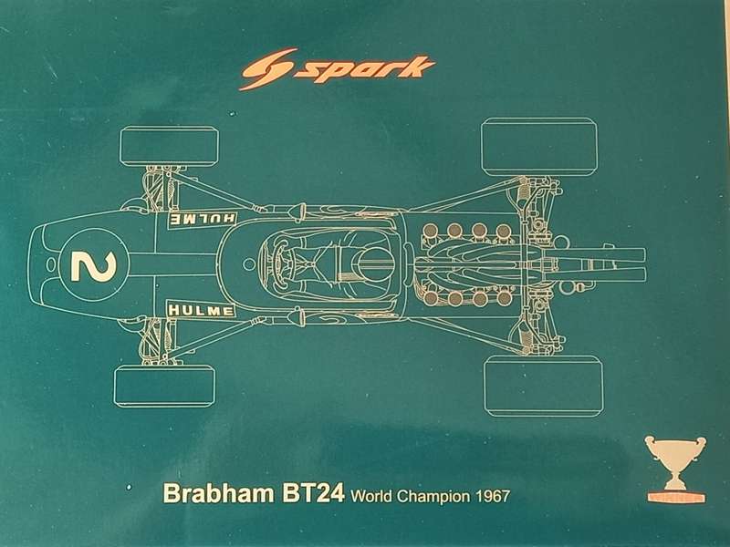 Brabham-Repco BT24 - 1967 World Champion - Denny Hulme - Spark 1/18