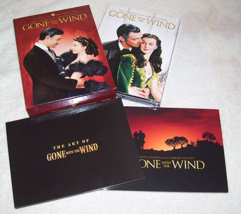 Ultimate Collectors Edition - Gone with the Wind - 5 DVD's plus extras - 2009 - as new ......