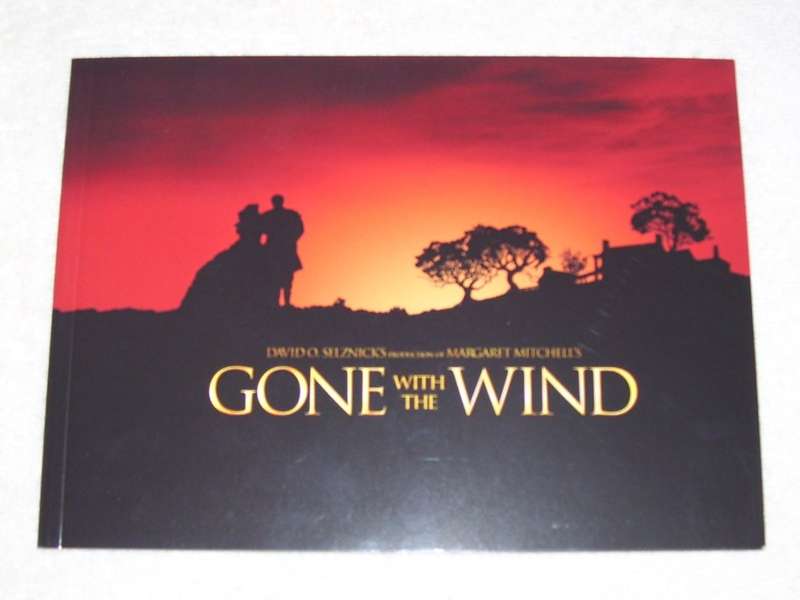 Ultimate Collectors Edition - Gone with the Wind - 5 DVD's plus extras - 2009 - as new ......