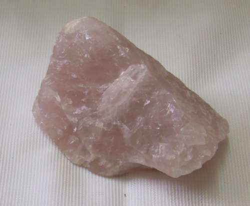 ROSE QUARTZ CRYSTAL Gemstone - 120 grams
