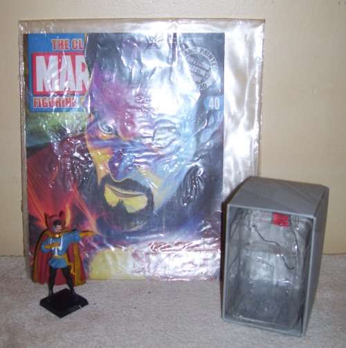 The Classic Marvel Figurine Collection - DR STRANGE - 2007 - Flawed with magazinene ................