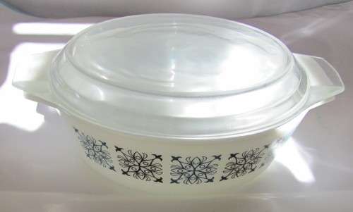 Vintage 1950`s- 1960`s JAJ Chelsea 2 Pint Oven Proof Bowl with Lid made in England - Ovenware PYREX