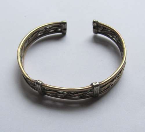 Vintage - Flat Bronze / Brass Two Toned Bracelet - Bangle (Woman)