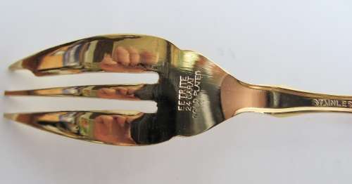 Vintage - EETRITE 24 Carat Gold Plated Cake Forks with White Porcelain and Blue Rose Design Tops