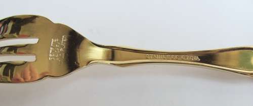 Vintage - EETRITE 24 Carat Gold Plated Cake Forks with White Porcelain and Blue Rose Design Tops