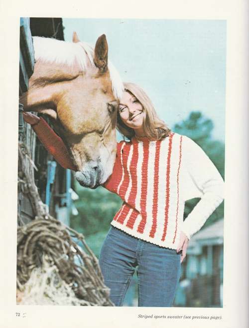 Joan Fisher`s Guide to Crochet - 1973 - Crochet Pattern Book