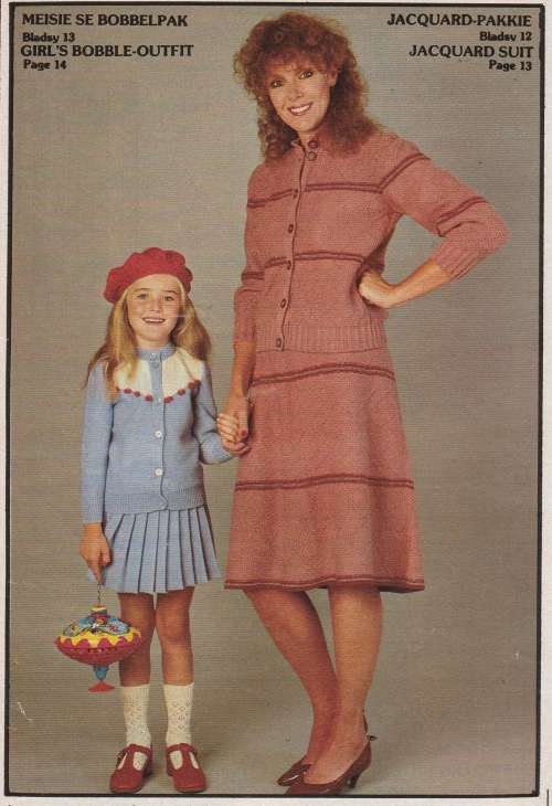 EMPISAL Knitting for the Family ( Bilingual ) - April 1983 - Machine Knitting Patterns