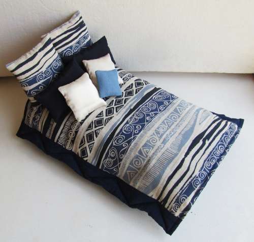 Fashion Doll`s ( Barbie, etc ) Quilt, Pillows, Flat Sheet and Cushions - Bedding