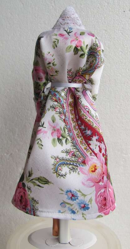 Fashion Dolls ( Barbie etc ) Satin Night Gown