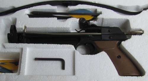 Vintage - Pistol Crossbow with Safety Lock + 11 pages of Printed Targets