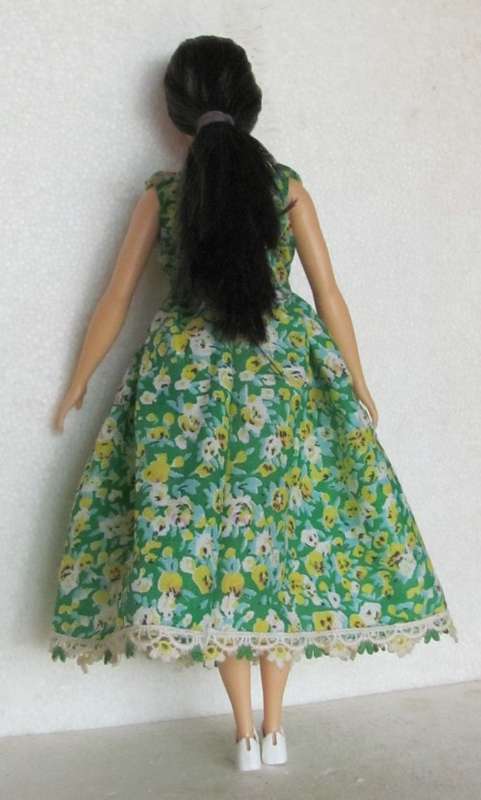 Barbie Curvy Dolls - Fashion Dolls Sundress with Necklace