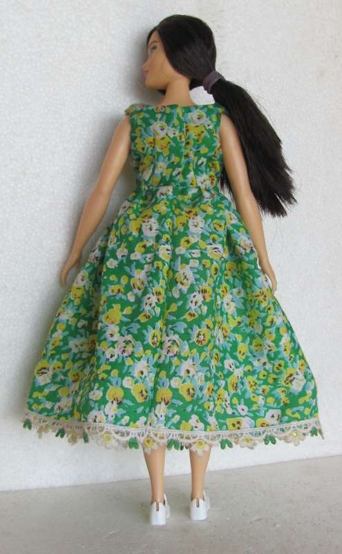 Barbie Curvy Dolls - Fashion Dolls Sundress with Necklace
