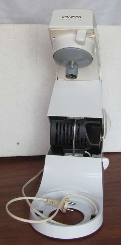 Vintage - 1980`s KENWOOD CHEF Mixer, 3 Beaters, Cookbook & English / Afrikaans Instruction Booklets