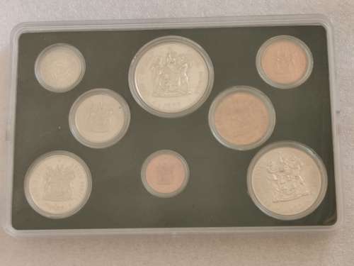 South Africa 1977 Unc Set,R1 To 1/2c.Mint pack Removed.In Coin Capsules.