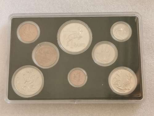 South Africa 1977 Unc Set,R1 To 1/2c.Mint pack Removed.In Coin Capsules.