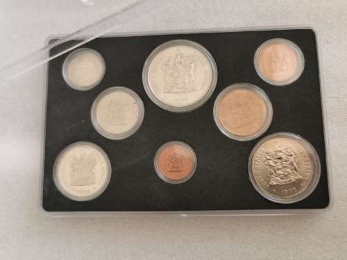 South Africa 1977 Unc Set,R1 To 1/2c.Mint pack Removed.In Coin Capsules.