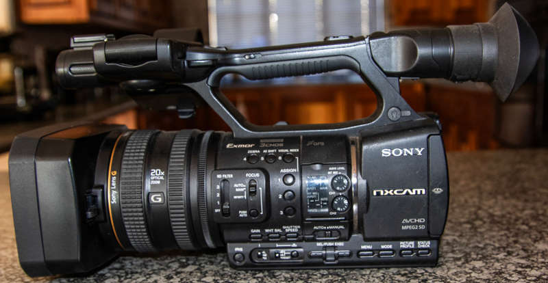 SONY HXR-NX5E Digital HD Video Camera Recorder