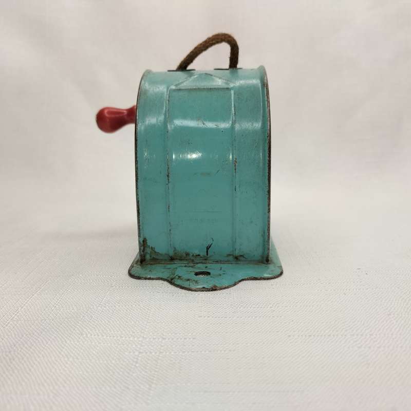 Vintage Aqua Turquoise Metal Retractable Laundry Clothesline!!!